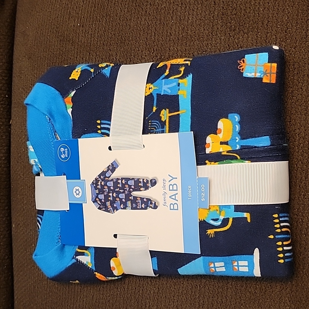 BABY 1-PIECE FAMILY SLEEPWEAR SIZE 6-9 MOS